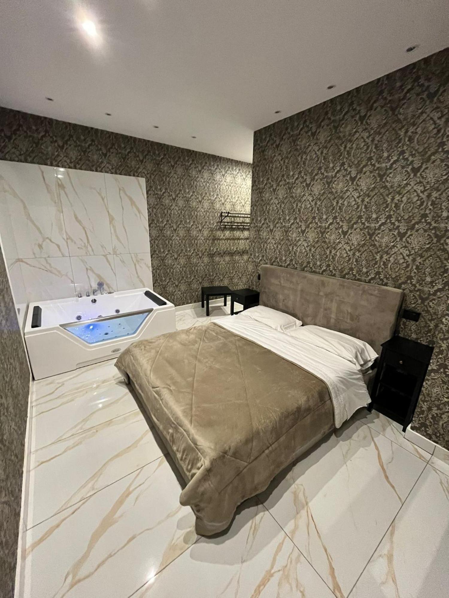 Life Hotel Casalnuovo Di Napoli Ngoại thất bức ảnh